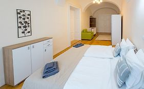Luxury Vincents Apartments Kosice