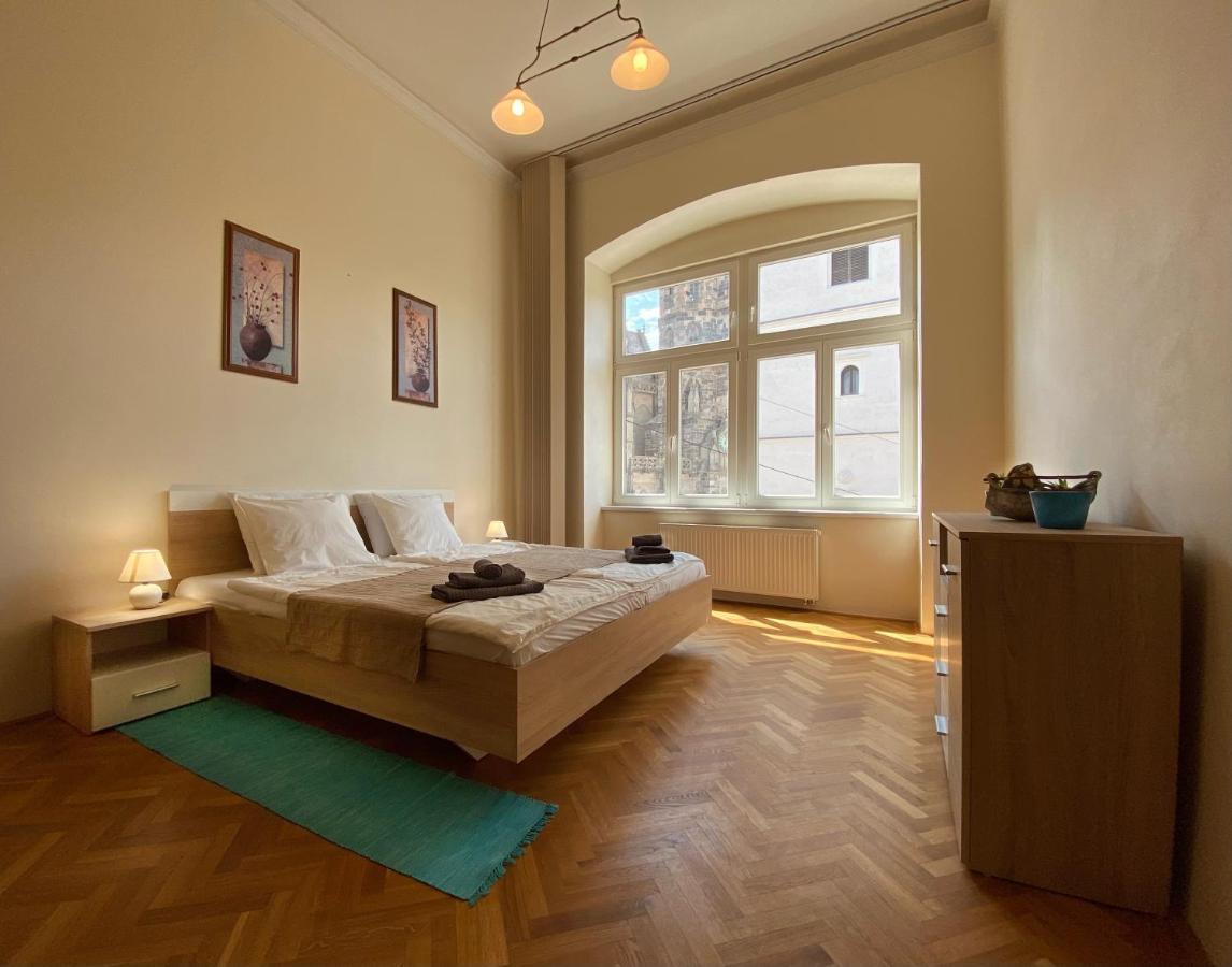 Luxury Vincents Apartments Kosice Exterior photo
