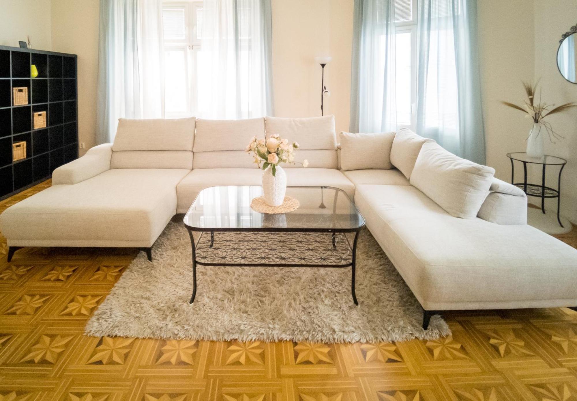 Luxury Vincents Apartments Kosice Exterior photo