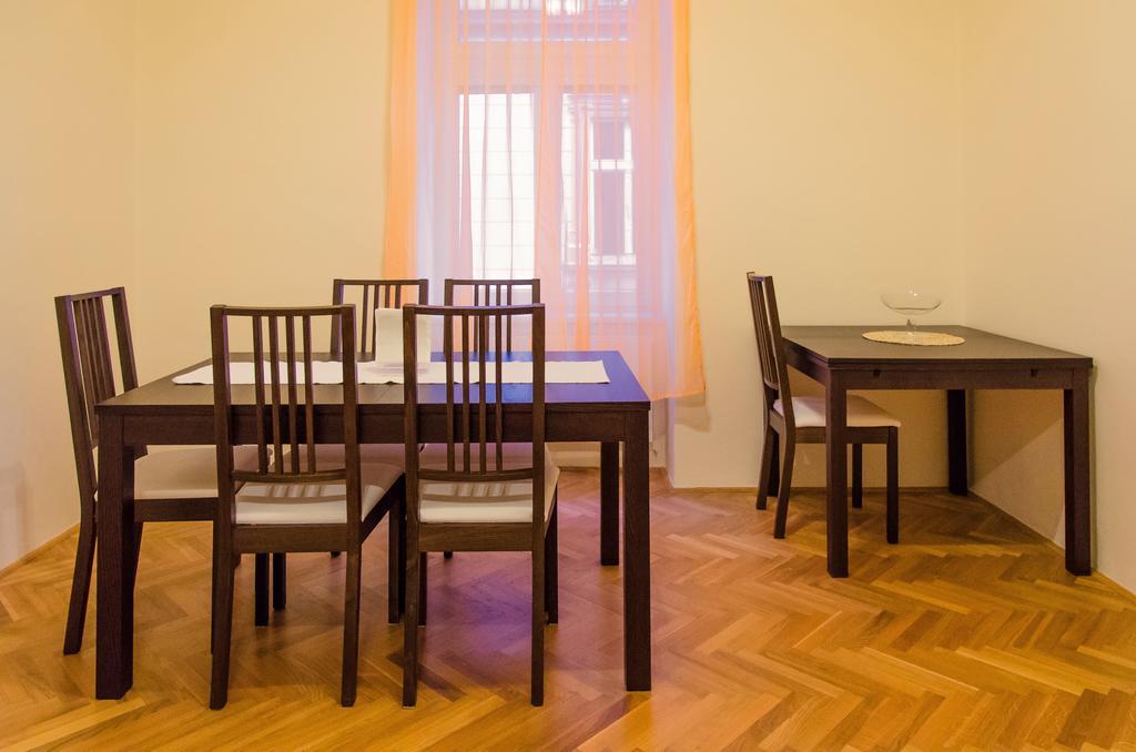 Luxury Vincents Apartments Kosice Room photo